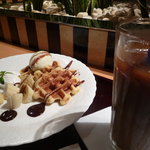 ル・カフェ・ドトール銀座 - チョコバナナワッフル・ドリンクセット（L)