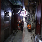 福州元祖胡椒餅 - 狭い路地にお店がある