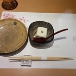 心斎橋神楽 - 付きだしは牛乳豆腐♪