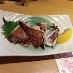 泳ぎ槍イカのゲソ＆ミミの塩焼き♪