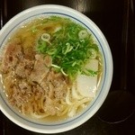 つくし - 肉うどん最高に美味しかったです。だしが、ほかの店とは違う味です。