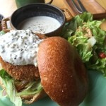 木曜日ランチ限定、数量限定の手作りコロッケサンド