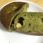 ポルダー ベーグル - 宇治抹茶ホワイトチョコ180円