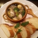 Kokoroya - 牡蠣とブロッコリーのアヒージョ\800