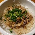 チャーシュー丼300円 