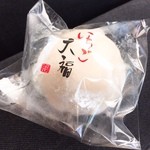 江口だんご本店 - いちご大福(180円)