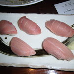 旬海鮮 時代屋 やす兵衛 - 本マグロ中トロのにぎり