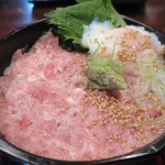 風月 - 鮪ねぎとろ丼アップ