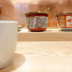 一心 金子 - 卓上