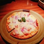 マザーグース - ミックスピザ(750円)