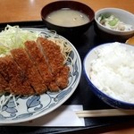 多久満 - ロースカツ定食