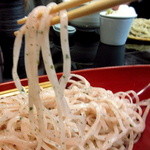 九段一茶庵 - 桜の葉の塩漬けが練り込まれているのか？(2016.Mar)