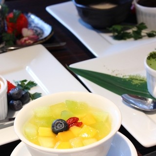 手作りデザートも充実