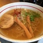 塩見家　とんとん - 塩見家　とんとんの焼飯セット830円の塩ラーメン（15.03）