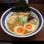 2016年2月14日(日)　魚介新味(とんこつ塩味)700円＋煮たまご(50円)