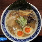 2016年2月14日(日)　魚介新味(とんこつ塩味)700円＋煮たまご(50円)