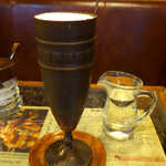 珈琲亭 ルアン - スペシャルアイスコーヒー（￥520）。銅のゴブレットは、飲み終わってもキンと冷えたまま