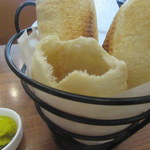 Lebanese Taverna - クマージュは中味空洞です