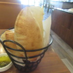 Lebanese Taverna - レバノンのパン、クマージュ