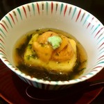 O To Uba Shi Sumiya - 胡麻豆腐、雲丹、アオサのあんかけ