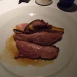 レストラン オルフェ - 【選択】フランス　ビュルゴー家シャラン鴨胸肉のポワレ　“身はジューシーに皮目はパリッと！”