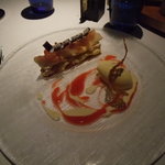 レストラン オルフェ - 【選択】無花果のミルフィーユ　マダカスカル産ヴァニラのアイスクリーム添え