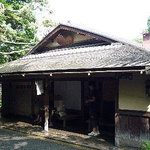 瓢亭 - 歴史や風情を感じる佇まい。