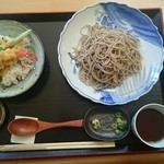 そばの匠 - ざるそば700円＋天丼350円