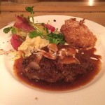 洋食厨房 ムギ - カニクリームコロッケとハンバーグステーキ