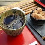 Koma Gyarari Kafe - コーヒーと砂糖