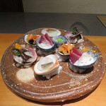 日本料理 幸庵 - スマカツオの新玉ねぎ添え、コチと皮の炙り、スミイカ、トリ貝、赤貝