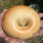 カエル ベーグル - さつまいも 250円。