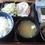 吉野家 - 2010/08/26 朝定食　ハムエッグ牛小鉢定食450円