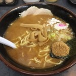 ハッスルラーメン ホンマ - 濃厚魚介らーめん