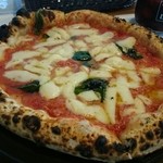 IL PIZZAIOLO - マルゲリータ 1,080円（2016/03/20）