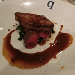 キャトルラパン - ＜2016年３月再訪・女子会＞レアなお肉の上に、分厚いフォアグラ！表面カリッと中は、、、フワッと～絶品なり