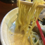 拉麺 札幌ばっち軒 - 麺