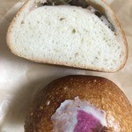 ポルダー ベーグル - さくら220円 (2016年3月31日迄の限定) 桜餡と桜の葉を入れてます