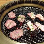 炭火焼肉たけさん亭 - いい匂い～♪