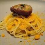 トラットリア フラテッリ ガッルーラ 大名古屋ビルヂング店 - 岐阜県産「椎茸ブラザーズのしいたけ」とサルデーニャ島のからすみのアーリオオーリオ　ペペロンチーノ