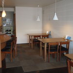 ブル・チェーロ - 明るい雰囲気の店内