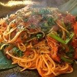 中田屋トマトソースベーコンと法蓮草700円＋大盛り100円