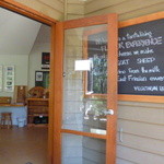 RED HILL CHEESE - 店舗入り口