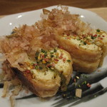 小料理 すず乃 - 栃尾の油揚げ　自家製ばっけ味噌はさみ焼き