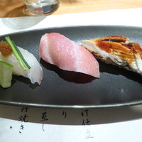 本等鮨 海馬 本店 - 握りずし（鯛。トロ。鰻）