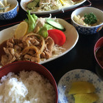 サンパール - 日替わりのAランチ。本日は生姜焼き定食でした。