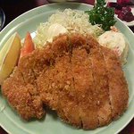 新橋 山田屋 - 豚カツのアップ