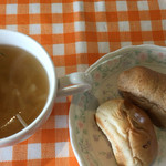 ユアーズ・キッチン88 - 日替りパスタに付くパンとスープ