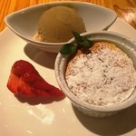 San Jacopino - ペコリーノチーズのスフレ　エスプレッソコーヒーのジェラート添え