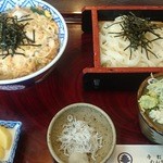 寿司辰 - 親子丼とせいろのざるきし（2016.3撮影）